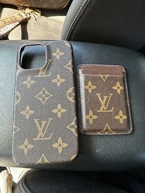 Louis Vuitton Phone Case with Matching Card Sleeve - IPhone 14 Pro Max Case